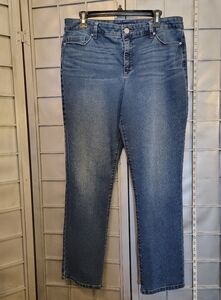 Bandolino size 12 "Amy" jeans